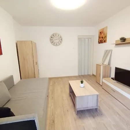 Apartman Lola Ruza Zrenjanin Exterior photo