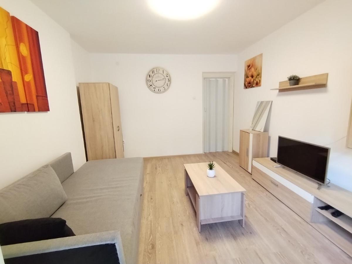 Lola Ruza Apartment